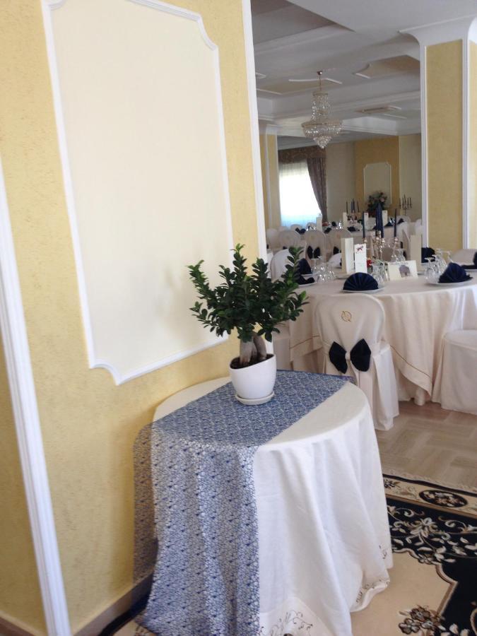 Hotel Al Querceto Tocco Caudio エクステリア 写真