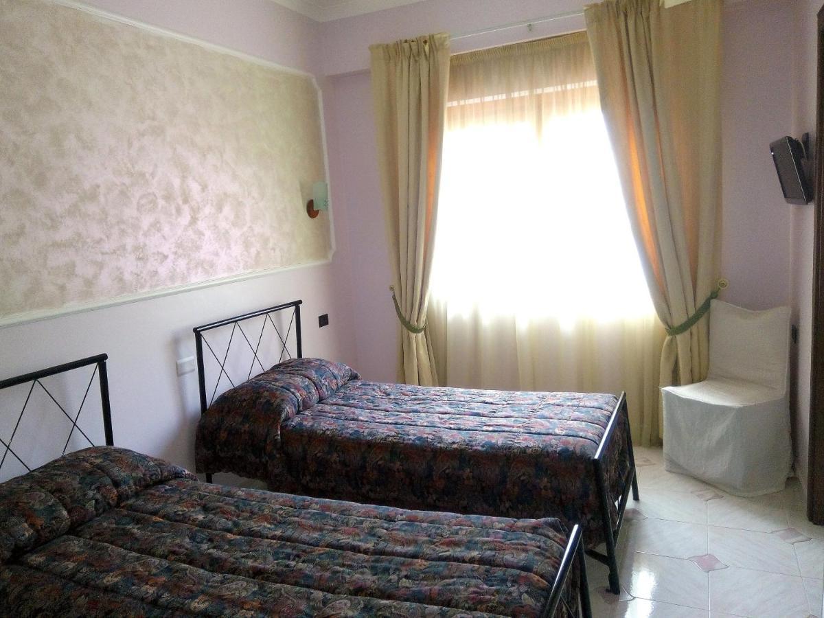 Hotel Al Querceto Tocco Caudio エクステリア 写真